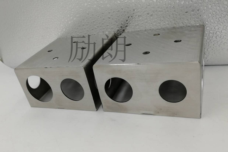 304接線盒好用嗎？